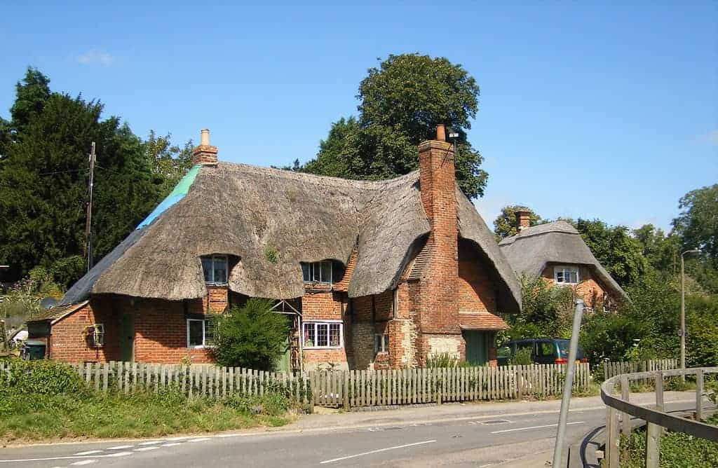 oxfordshire villages: Clifton Hampden