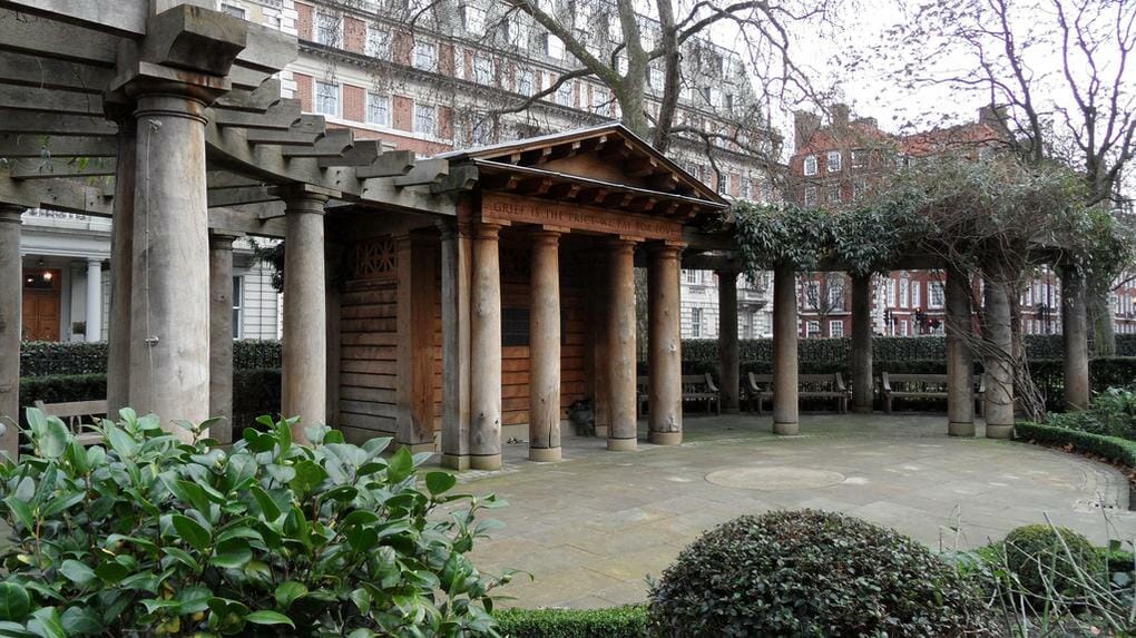 The 20 Best London Parks and Green Spaces 21 20-best-parks-london-grosvenor-square-gardens