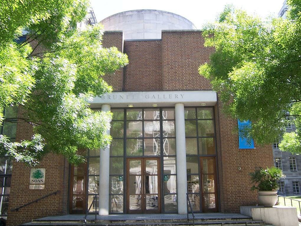 The 20 Best London Parks and Green Spaces 12 20-best-parks-london-japanese-roof-garden-soas