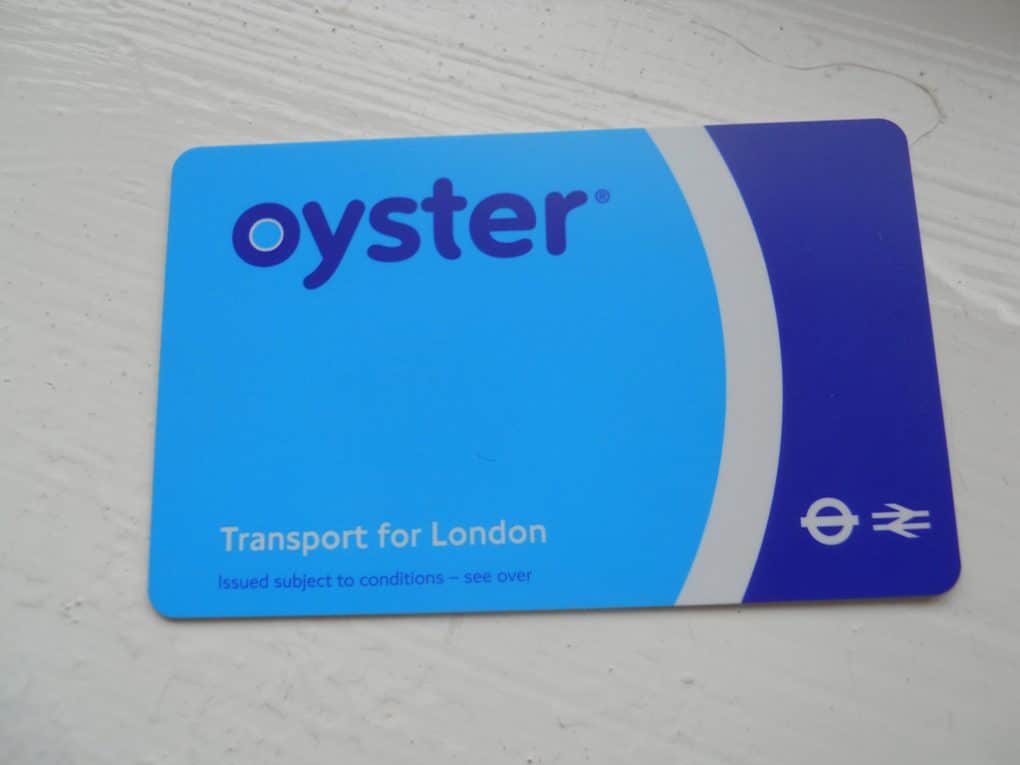 London Travel Tips: Top 10 Hacks For Travellers to London 3 London travel tips: oyster card