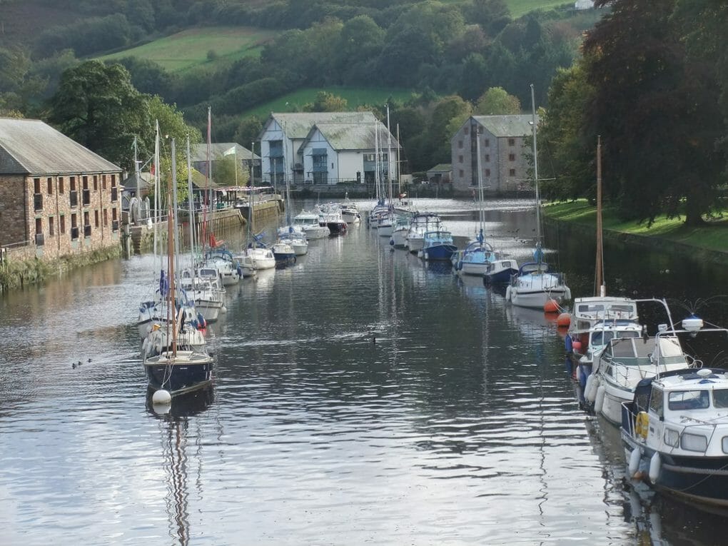 England Rivers: The 20 Most Breathtakingly Gorgeous English Rivers 9 river dart photo