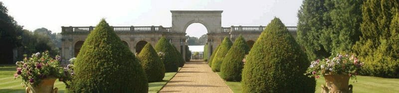 Visit Northamptonshire, England 20 Castle Ashby Gardens