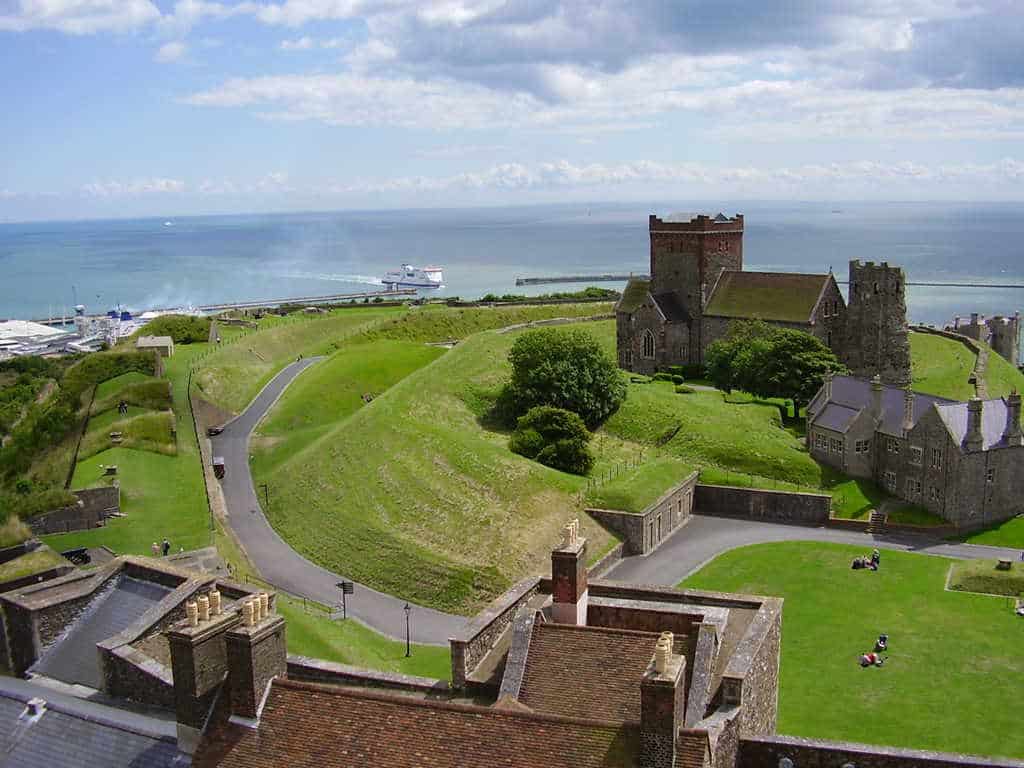 Dover Castle: Its History From William The Conqueror To The Modern Day 2 Best Castles In England: Dover Castle