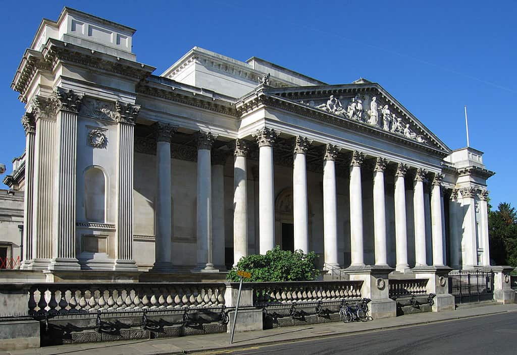Cambridge Guide: Discover This Peaceful University Town 5 Fitzwilliam Museum Cambridge