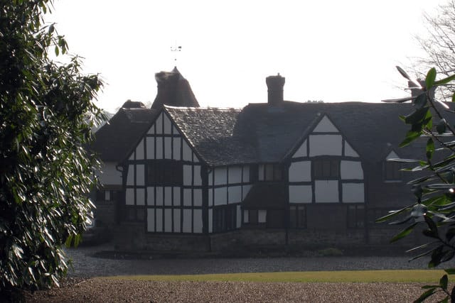 The Best & Prettiest Villages In Surrey, England 8 The Best & Prettiest Villages In Surrey, England 7
