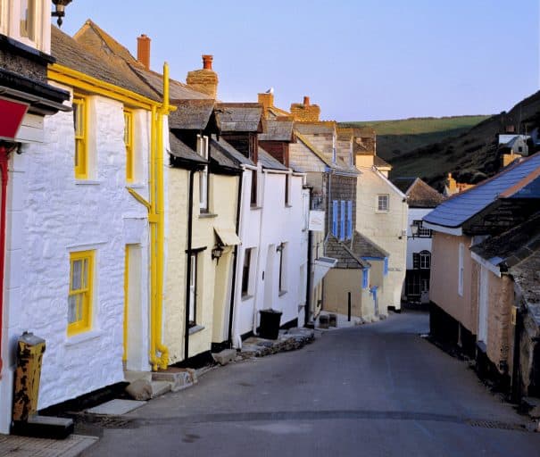 English Villages | What Makes The Perfect Village In England (With Examples) 23 The pretty english village of Port isaac.