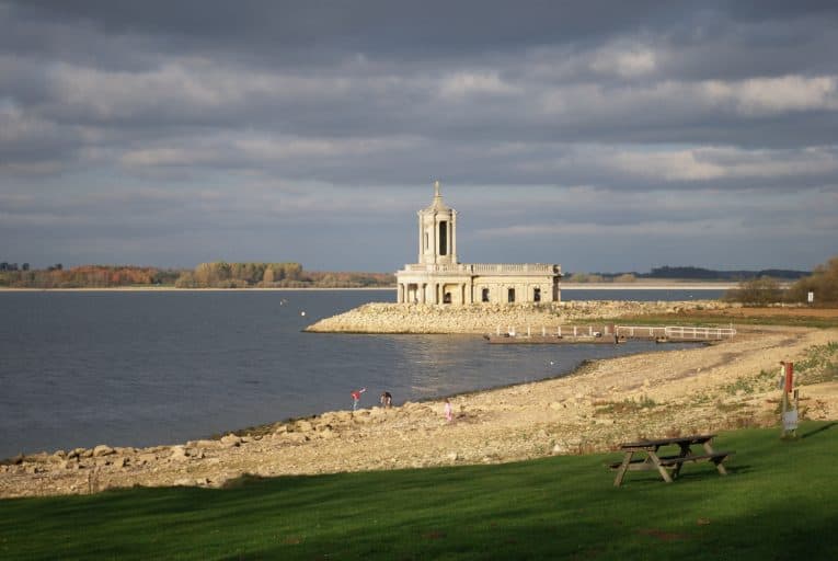 Best Birdwatching Places in England 3 birdwatching at rutland water