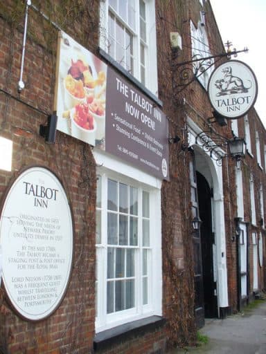 The Best & Prettiest Villages In Surrey, England 10 The Best & Prettiest Villages In Surrey, England 9