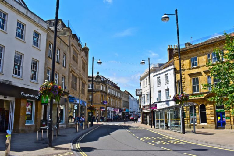 The Best 20 Towns & Cities In Southern England 25 The Best 20 Towns & Cities In Southern England 15