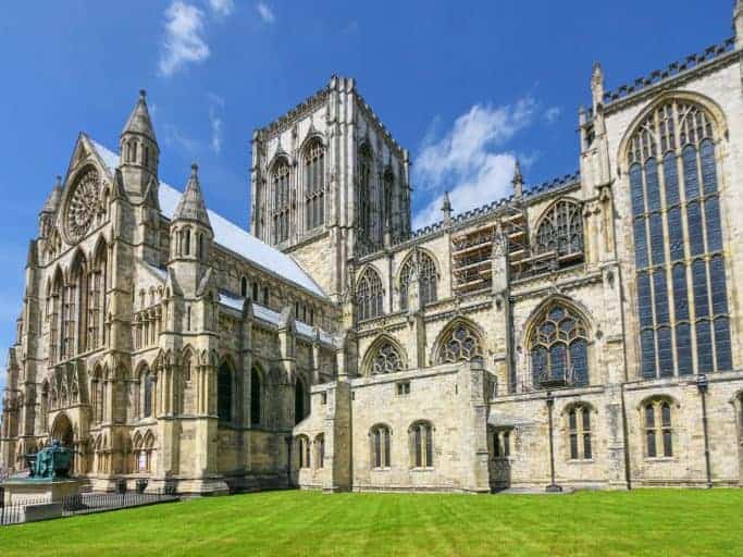 English Cathedral Cities | Lincoln, Wells, Canterbury & More 7 English Cathedral Cities | Lincoln, Wells, Canterbury & More 3