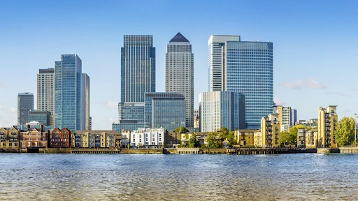 8 and 25 Canada Square, London, UK