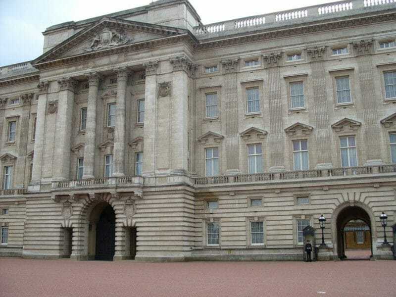 Buckingham Palace photo