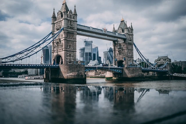 14 Most Famous Bridges in London 5