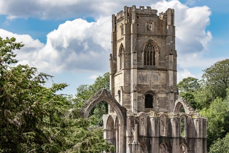 Fountains Abbey, Yorkshire: One Of Europe’s Best Preserved Medieval Monasteries 1 fountains abbey