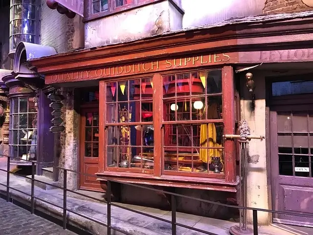 3 Days in London: 72-hour Itinerary for the Perfect London Getaway 16 The Harry Potter Warner Bros. Studio, London, UK