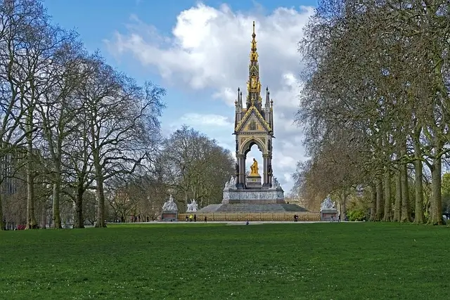 3 Days in London: 72-hour Itinerary for the Perfect London Getaway 2 Hyde Park, London, United Kingdom