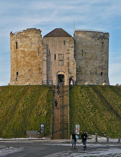 Motte And Bailey Castles In England (And The Rest Of The UK) 6 Motte And Bailey Castles In England (And The Rest Of The UK) 5