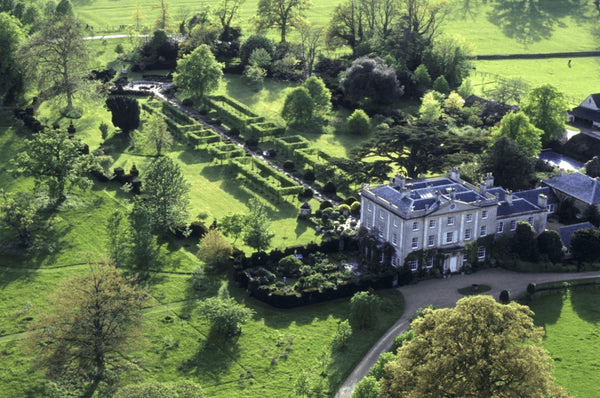 The Houses Of Windsor | The Palaces, Castles & Country Homes Of The Royal Family 7 The Houses Of Windsor | The Palaces, Castles & Country Homes Of The Royal Family 5