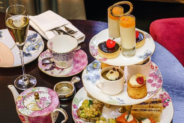 3 Days in London: 72-hour Itinerary for the Perfect London Getaway 5 Lunch in London