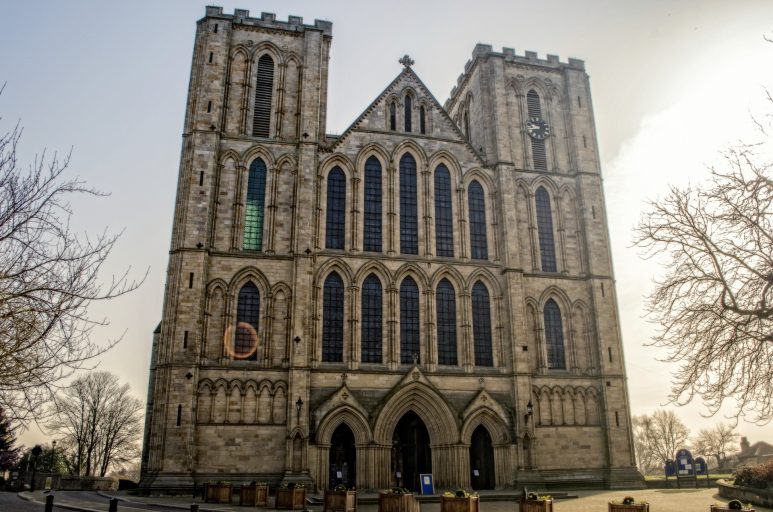English Cathedral Cities | Lincoln, Wells, Canterbury & More 8 English Cathedral Cities | Lincoln, Wells, Canterbury & More 4