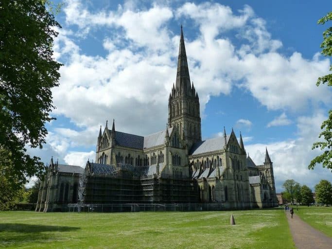 English Cathedral Cities | Lincoln, Wells, Canterbury & More 13 English Cathedral Cities | Lincoln, Wells, Canterbury & More 8
