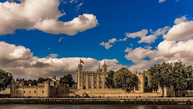 Weather in London in August 2 Tower of London from the distance