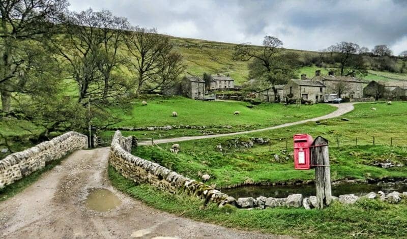 English Cottages | All The Different Types From Around England 2 visit yorkshire