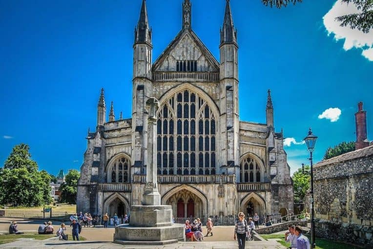 Winchester | King Alfred's Cathedral City 7 winchester cathedral