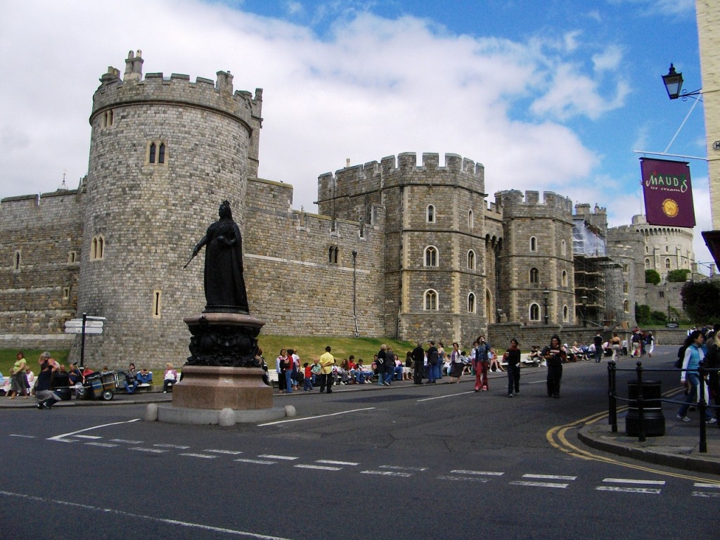 9 Great Places To Visit Near London 7 windsor castle